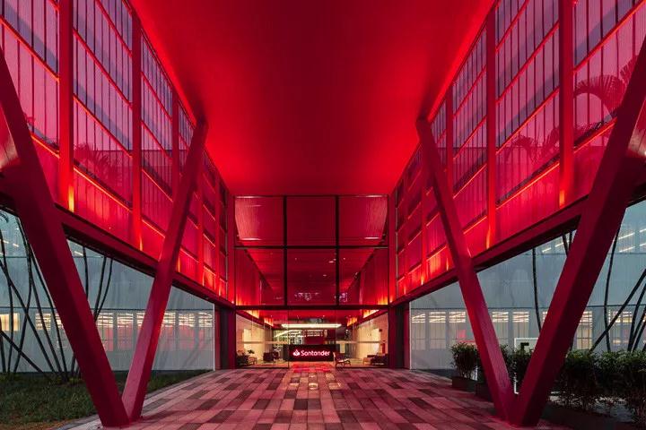 SantanderBank桑坦德銀行圣保羅總部科技辦公園區(qū)設計欣賞